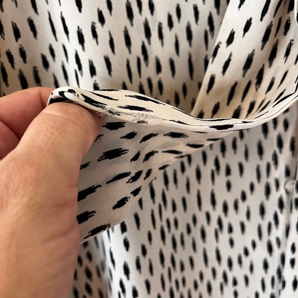 Philosophy blouse w/ ascot - Picture 4 of 4